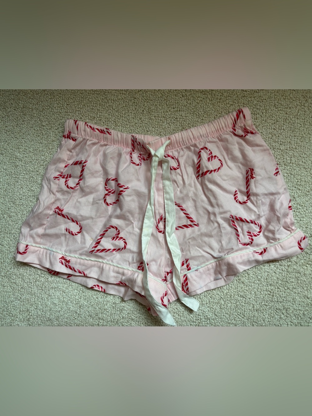 PINK Victoria's Secret Pink Candy Cane Heart Print Lounge Shorts